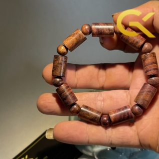Sưa đỏ đốt trúc 10 li