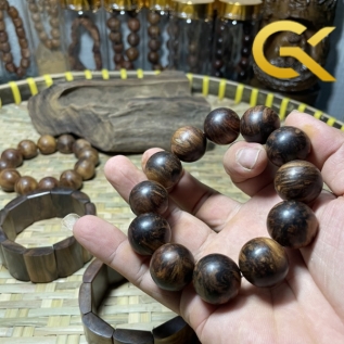 Vòng Bách xanh mộc châu 20 li