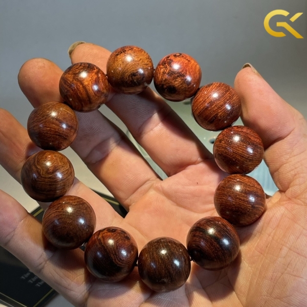 Sưa đỏ 20 li