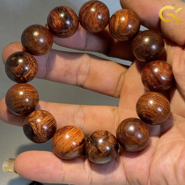 Sưa đỏ 18 li