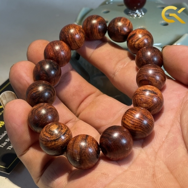 Sưa đỏ 14 li